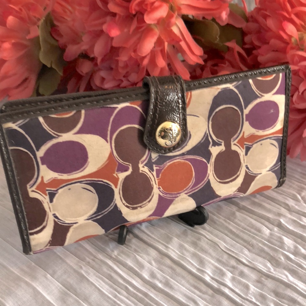 COACH Ashley Signature Silk bifold checkbook wallet brown leather w/purple